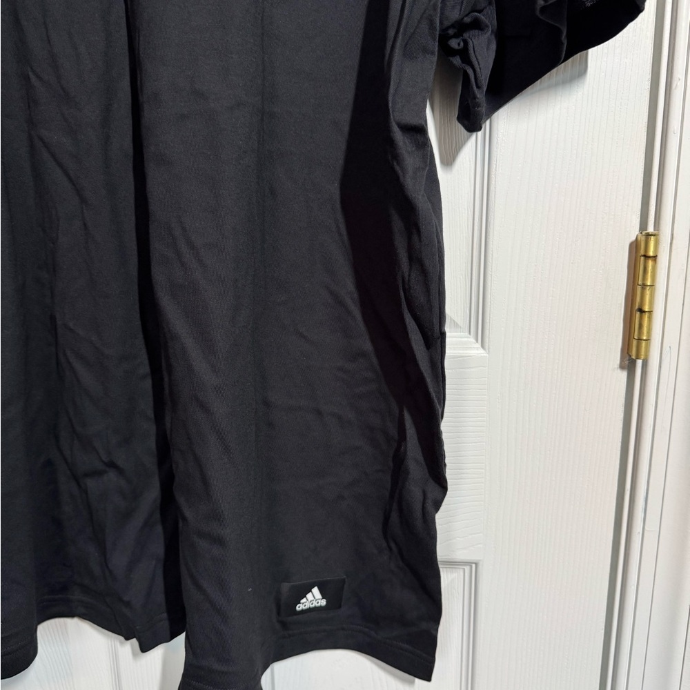 NWT - Men’s Adidas t-shirt - Picture 2 of 5